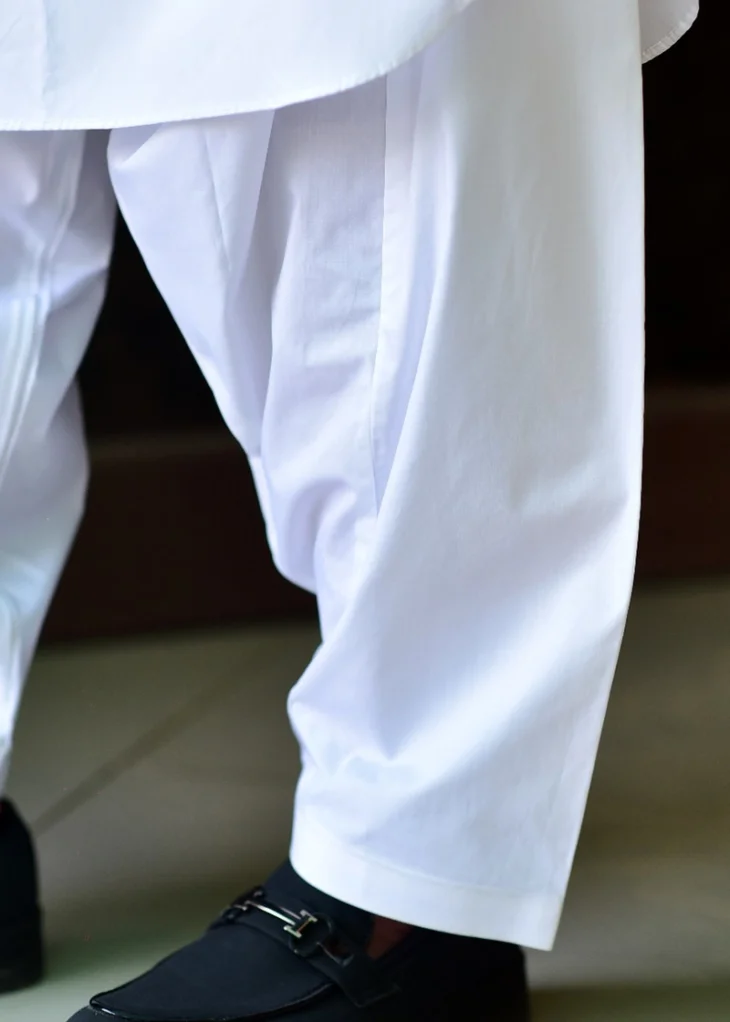 Pure White Elegance Kurta shalwar - Image 4